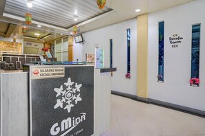 Reception - Townhouse Oak near Tugu Simpang Lima  (Banda Aceh)