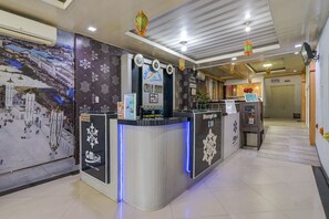 Quầy tiếp tân