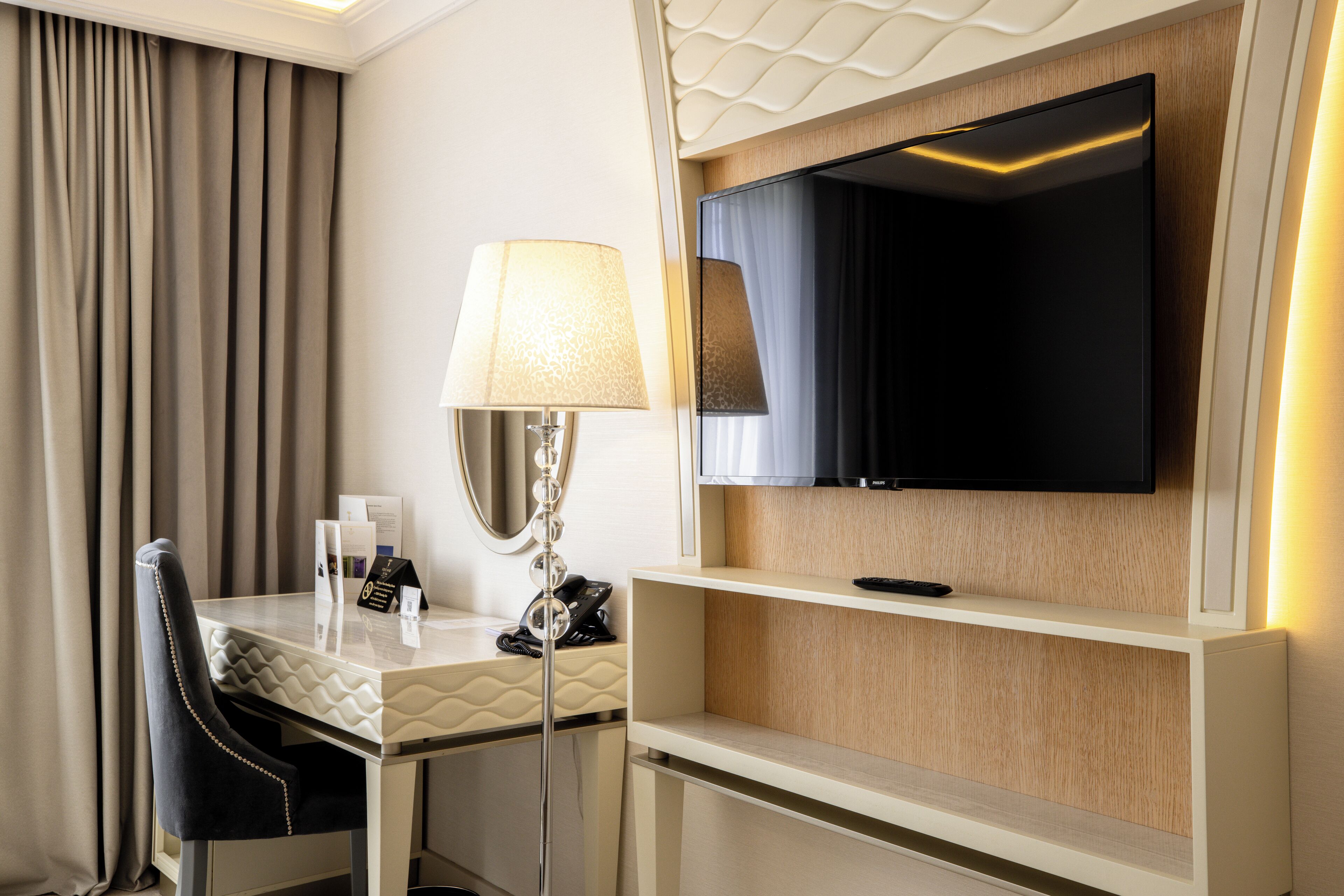 superior room | egyptian cotton sheets, premium bedding, memory-foam beds, minibar