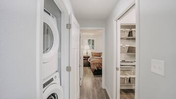 Cabin, 3 Bedrooms | Interior