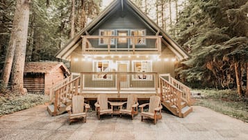 Cabin, 3 Bedrooms | Exterior
