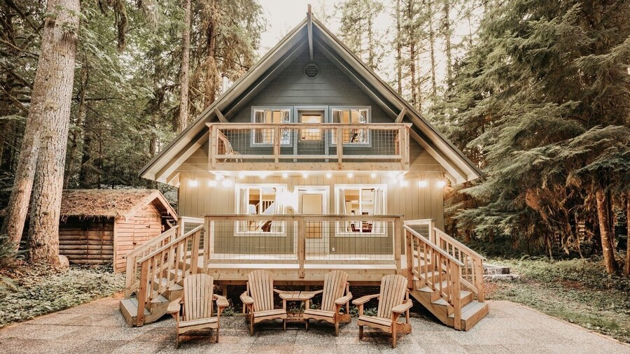 49sl - Hot Tub - Wifi - Fireplace - Sleeps 10 3 Bedroom Home by Redawning