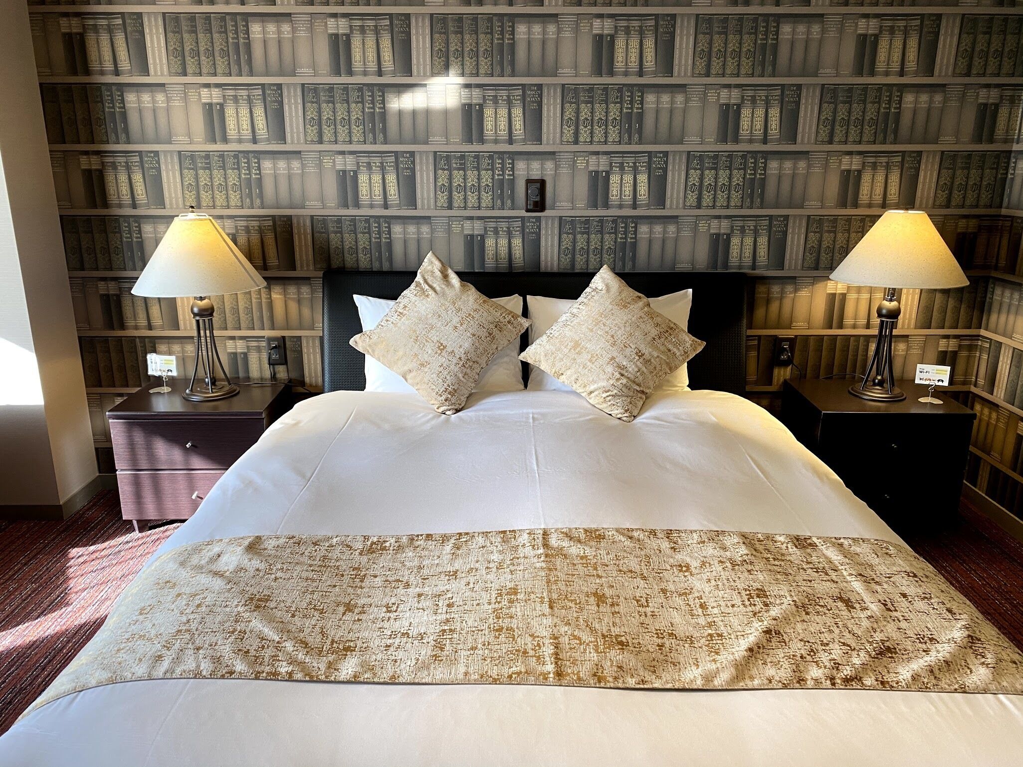 华丽四人房, 无烟房 | 办公桌、笔记本电脑工作区、免费 WiFi、床单