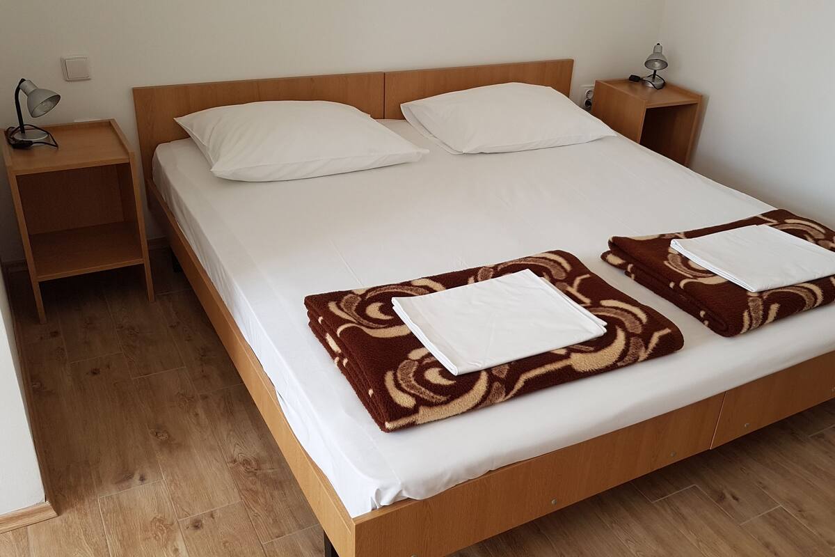 Suíte estúdio | 1 quarto, escrivaninha, cortinas blackout, ferros/tábuas de passar roupa