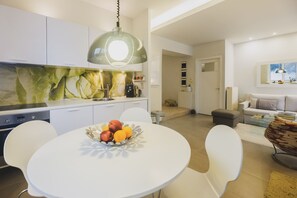 Huoneisto | Ruokailu omassa huoneessa