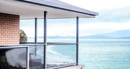 Stones Throw - Freycinet Holiday Houses