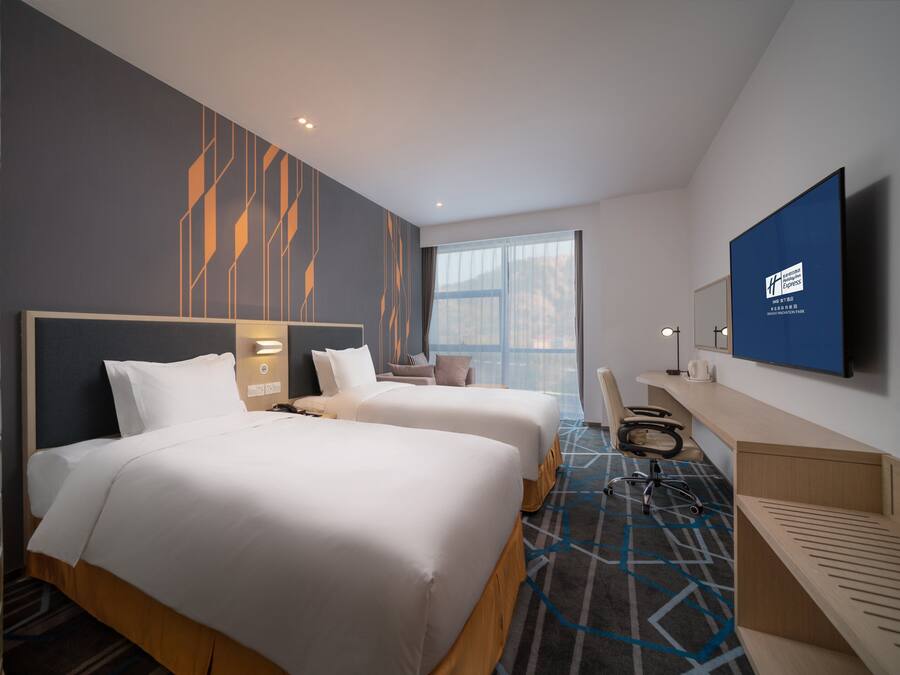 Premium bedding, down duvets, free cots/infant beds, rollaway beds