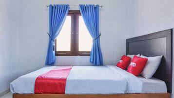 Standard Double Room | Free WiFi, bed sheets