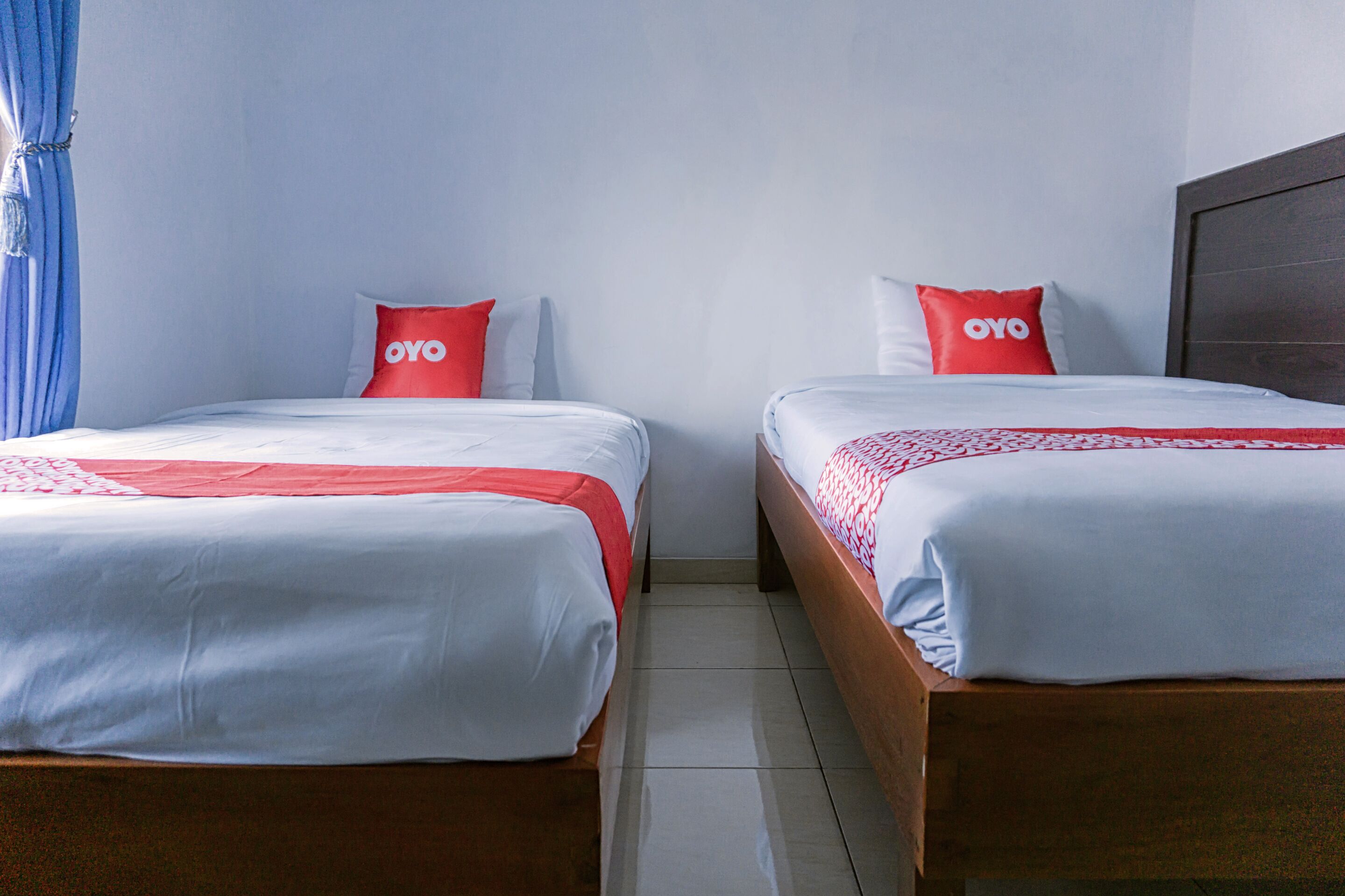 Habitación estándar con 2 camas individuales | Wifi gratis y ropa de cama 