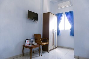 Standard Single Room | Television