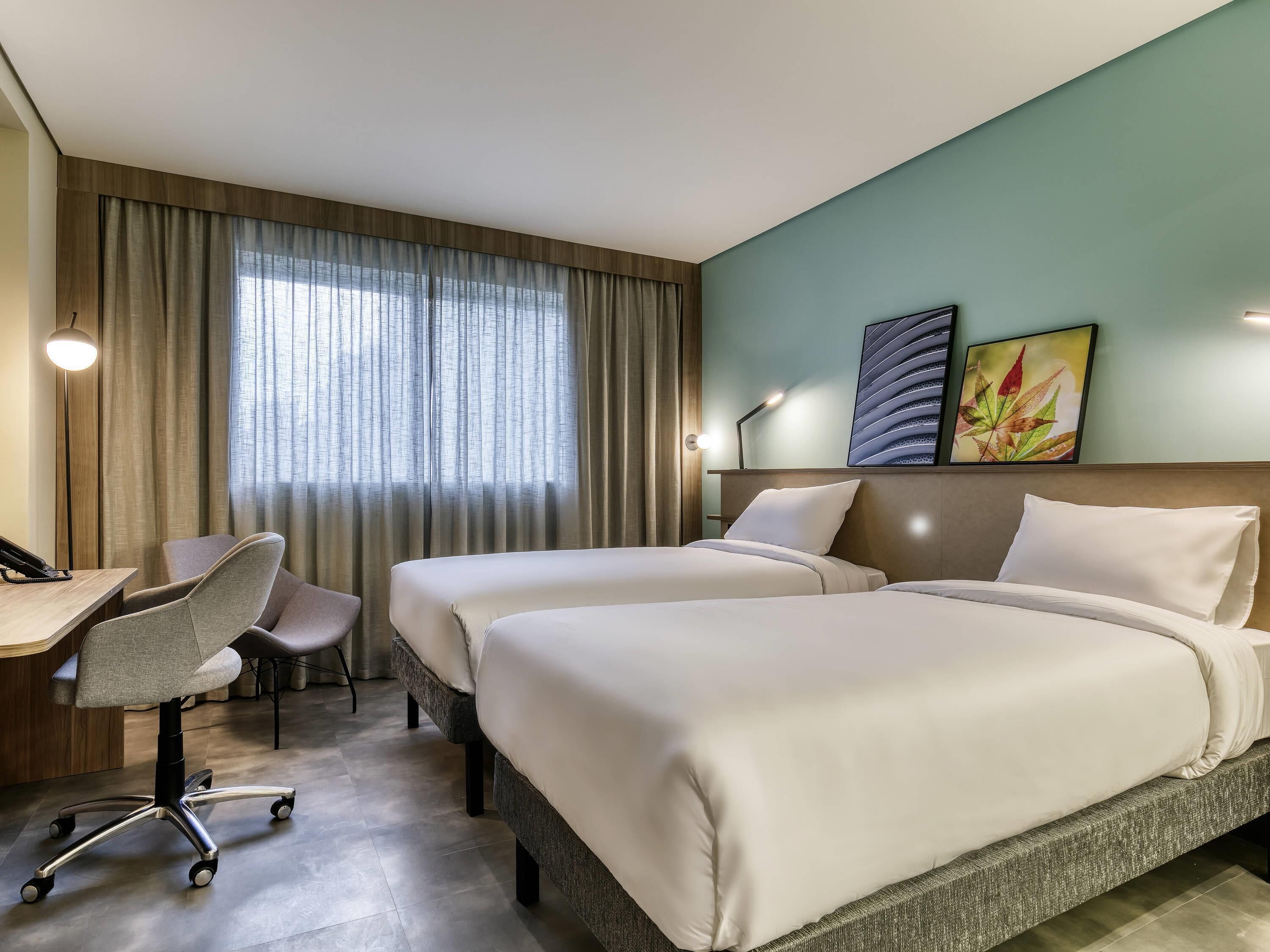 Minibar, Zimmersafe, kostenloses WLAN, Bettwäsche