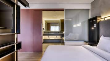 Minibar, caja fuerte, wifi gratis y ropa de cama