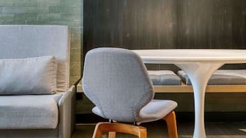 Minibar, in-room safe, free WiFi, bed sheets