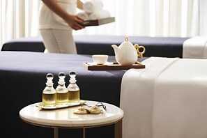 Phòng tắm hơi, dịch vụ massage 