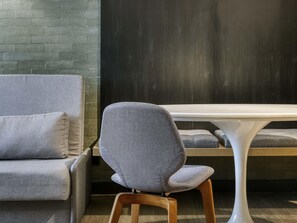 Suite – superior, 1 kingsize-seng | Minibar, safe på rommet, wi-fi (inkludert) og sengetøy