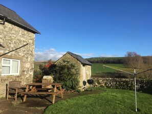 Garden - Nettlecombe Farm Holiday Cottages (Ventnor)