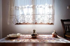 Traditional Apartment, 2 Bedrooms | Living area