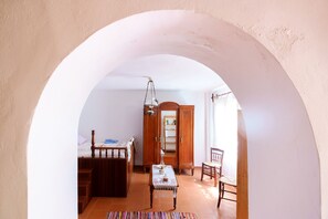 Traditional Apartment, 2 Bedrooms