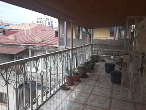 BBQ/picnic Area - A1 HOSTEL AND TOURS (Yerevan)