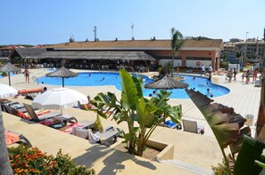 Sun deck