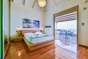 Vil·la | 4 dormitoris i espai de treball apte per a portàtils 