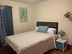 4 bedrooms, memory-foam beds, iron/ironing board, free WiFi