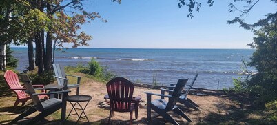 Newly renovated  house on 255 feet of Lake Superior!