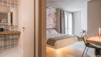 Free minibar, in-room safe, blackout curtains, soundproofing