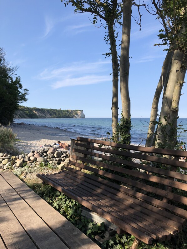 In StrandnĂ€he, LiegestĂŒhle, StrandtĂŒcher