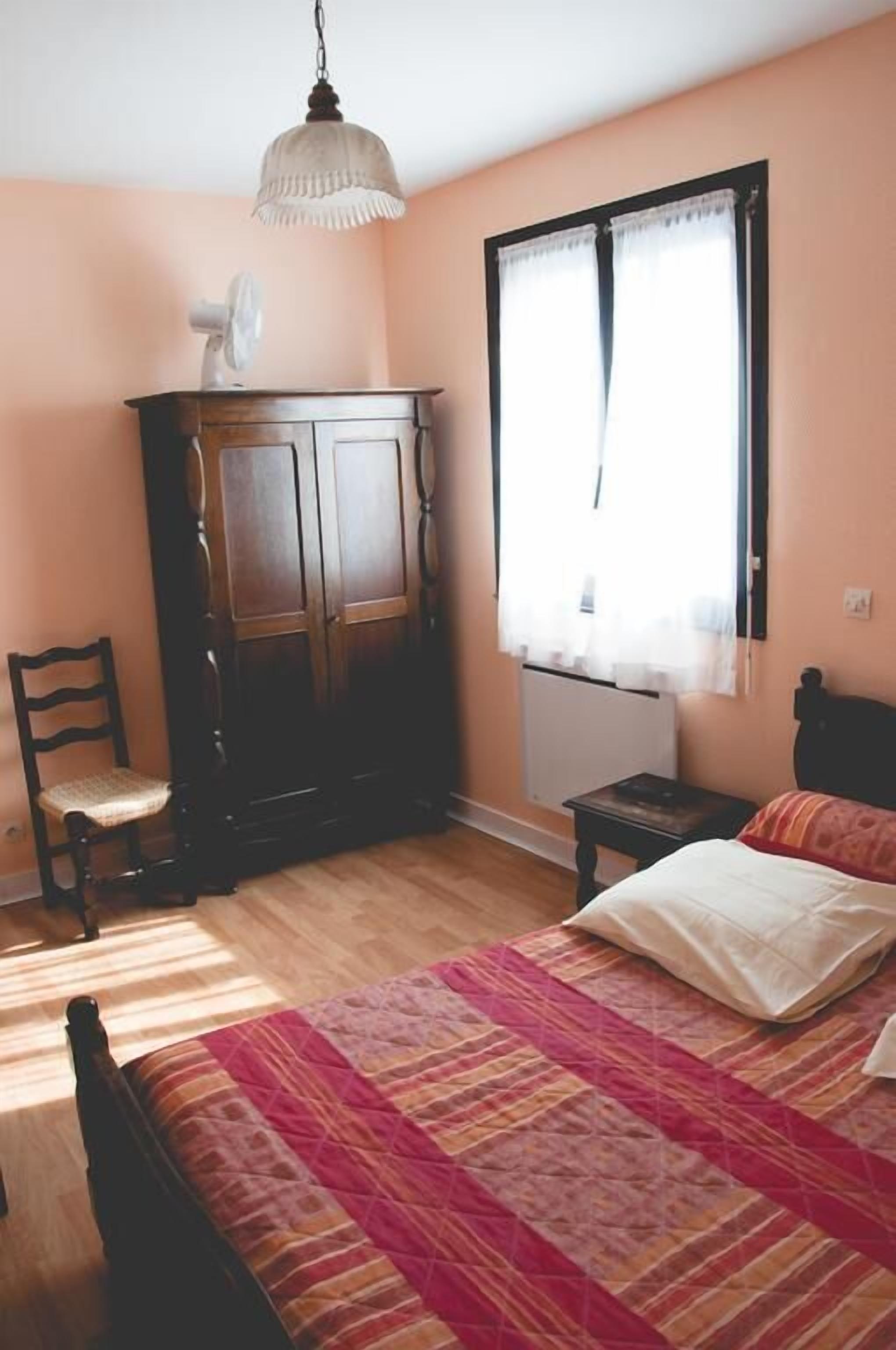 comfort double room | 1 bedroom, individually decorated, individually furnished, desk