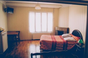 Chambre Double Confort | Décoration personnalisée, ameublement personnalisé, bureau