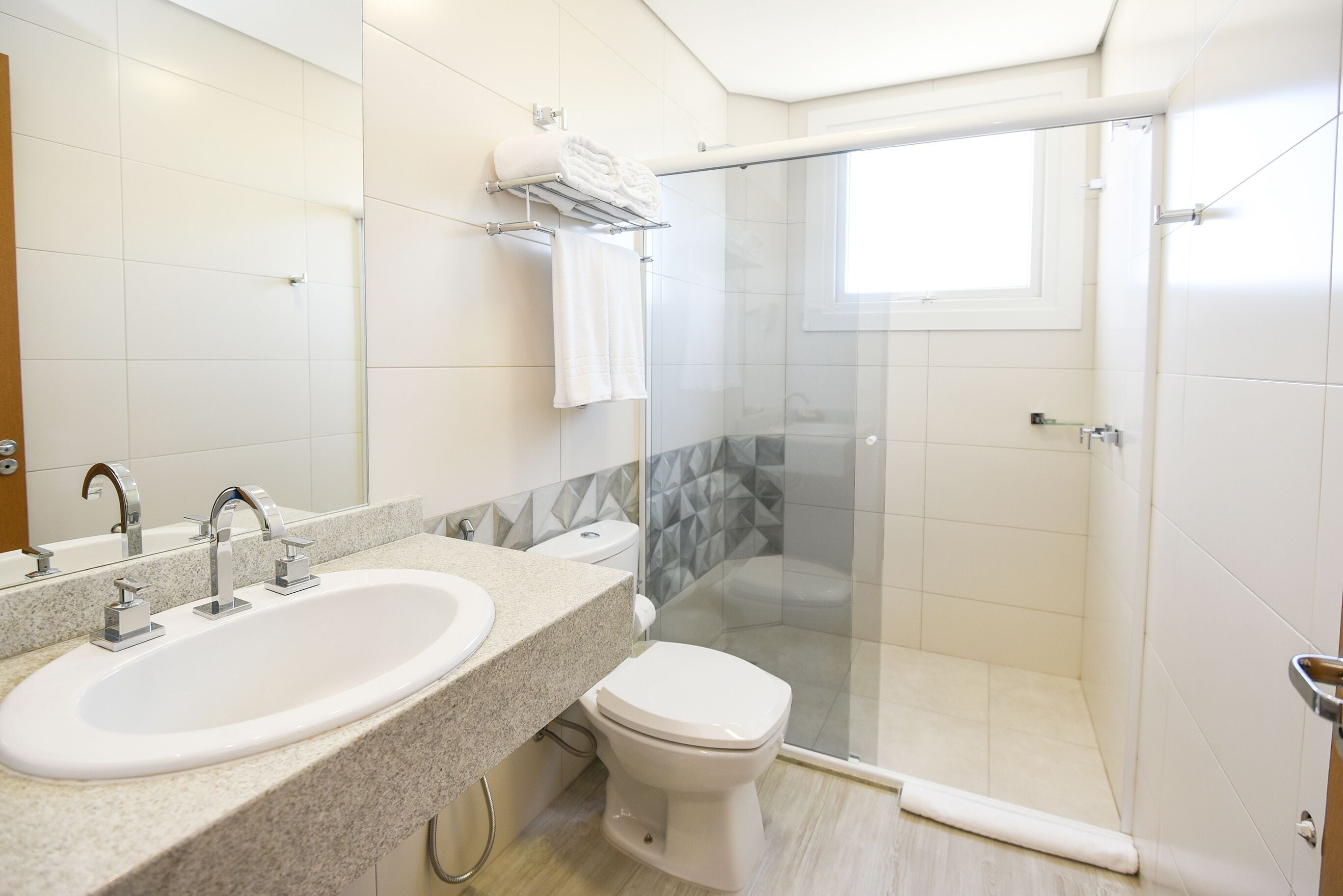 free toiletries, bidet, towels