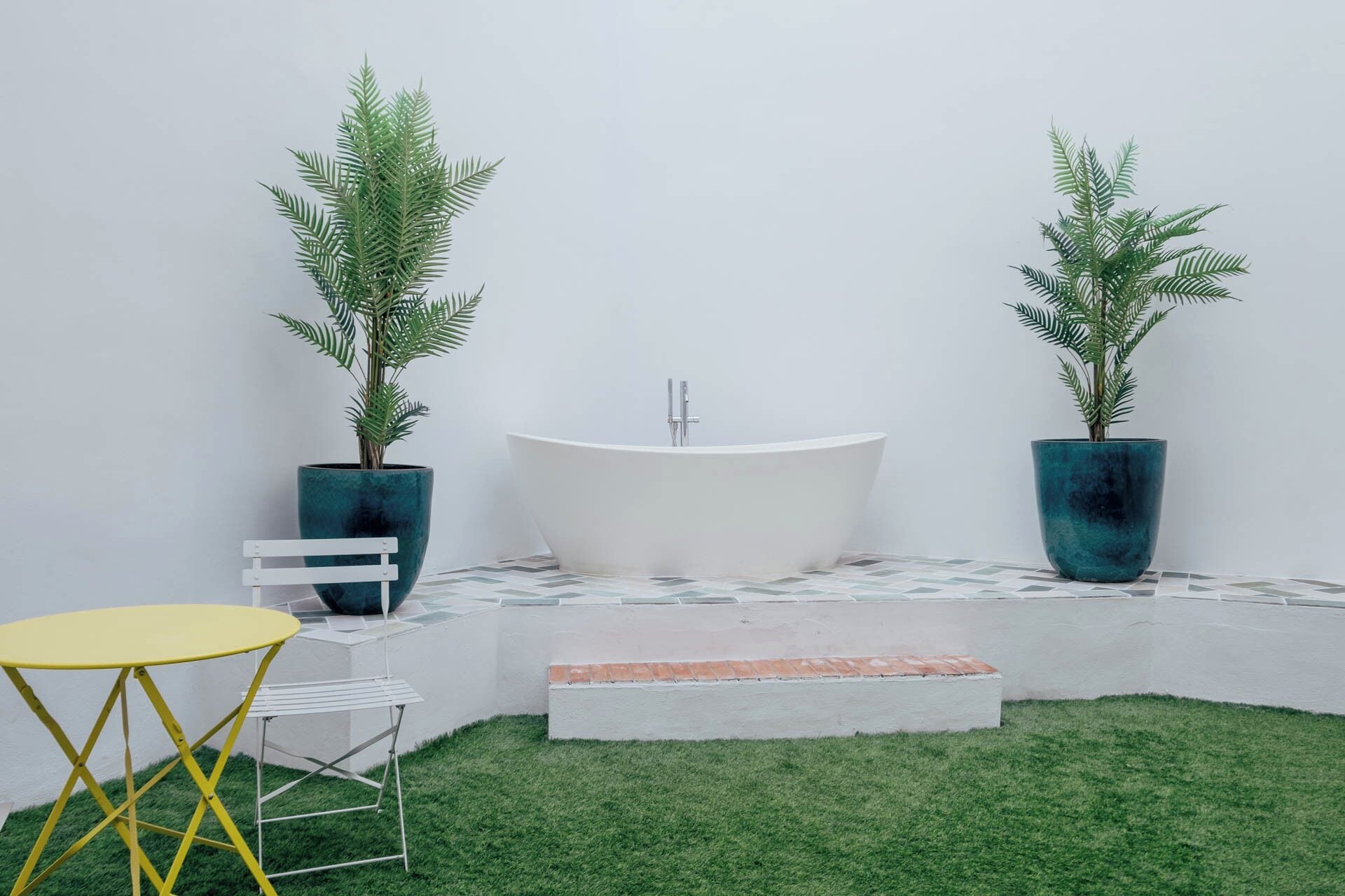 junior studio suite | 1 bedroom, down duvets, memory-foam beds, minibar