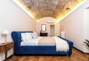 Apartment, 2 Bedrooms | Free WiFi, bed sheets