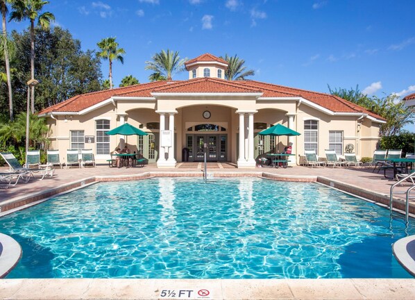 2 outdoor pools - Themed 7 Bedroom Villa, 12 Min to Disney, Resort Access (Kissimmee)