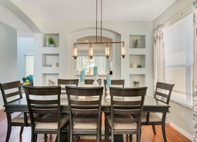 Luxury Villa, Multiple Bedrooms, Private Pool | In-room dining