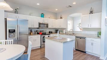 Luxury Villa, Multiple Bedrooms, Private Pool | Private kitchen | Full-size fridge, microwave, oven, stovetop