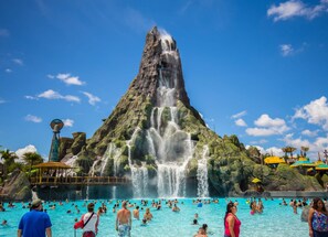 Exterior - Free Resort Access 4 Bedroom Near Disney with Themed Rooms (Kissimmee)