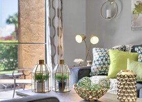 デラックス ヴィラ 2 ベッドルーム プールアクセス | リビング エリア | 21 インチの薄型テレビ (デジタル放送視聴可)、テレビ