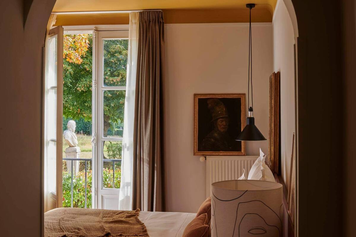 deluxe suite | 1 bedroom, in-room safe, individually decorated, individually furnished