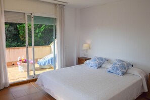 4 間睡房、熨斗/熨衫板、可攜式嬰兒床、免費 Wi-Fi