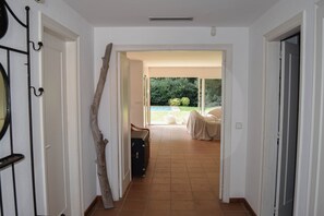 Interior - Villa 100 meters from the sea, in the Platja de Pals Golf Club. A/C (Pals)