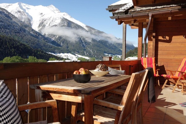 Tabelle, Himmel, Möbel, Berg, Eigentum, Holz, Gartenmöbel, Freizeit, Tisch Im Freien, Stuhl