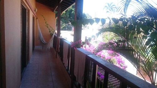 HOUSE IN THE CENTER OF MONGAGUÁ, QUIET STREET, CLOSE TO BANKS, MARKET AND BEACH.