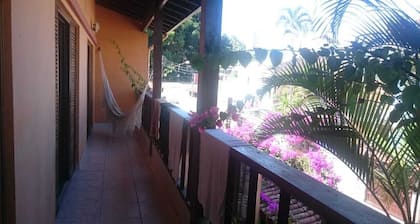 HOUSE IN THE CENTER OF MONGAGUÁ, QUIET STREET, CLOSE TO BANKS, MARKET AND BEACH.