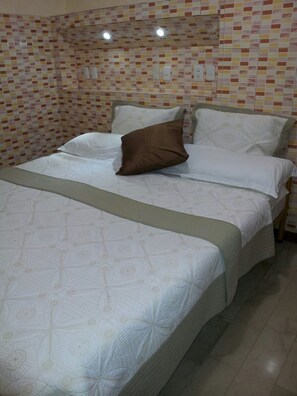 Kamar Single Basic | Setrika/meja setrika dan Wi-Fi gratis
