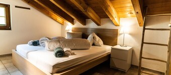 Lovely apartment for 8 guests with WIFI, TV, balcony and pets allowed