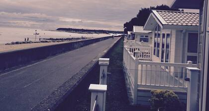 'The Shed', A luxury lodge with a view, Sandhills Holiday Park Mudeford
