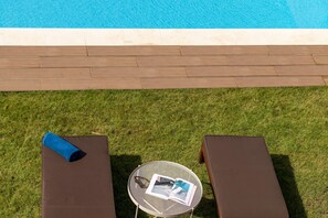 Pool - Felicidade Rocha I, for families, with a pool. (Ponta do Pargo)