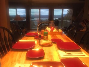 Dining - WINTERFELL-NH BEST OF NH GORGEOUS LAKE &  MOUNTAIN VIEWS,  NEVER PP ADDS (Pittsburg)
